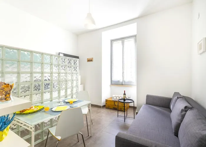 Hostly - Nicole Volturno- Full Center Daire Roma